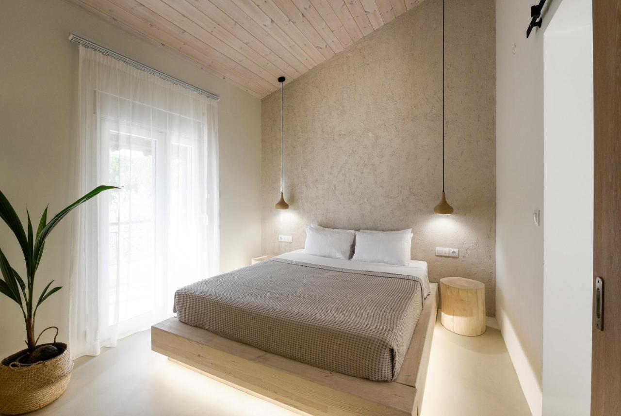 Karidi Beach Boutique Suites Vourvourou Exterior photo