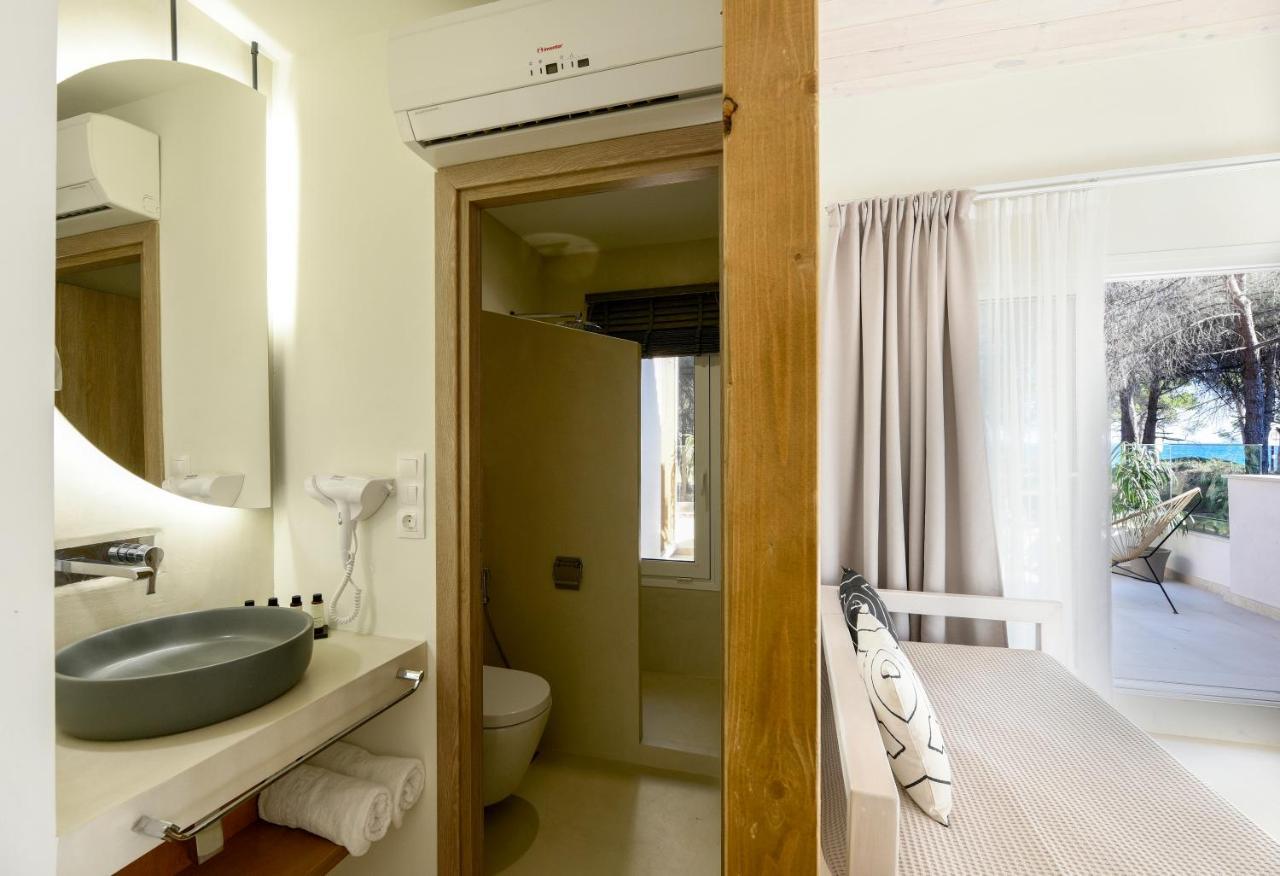Karidi Beach Boutique Suites Vourvourou Exterior photo